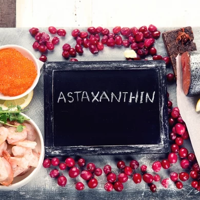 Astaxanthin-Quellen und Extraktion aus Mikroalgen und Meeresfrüchten