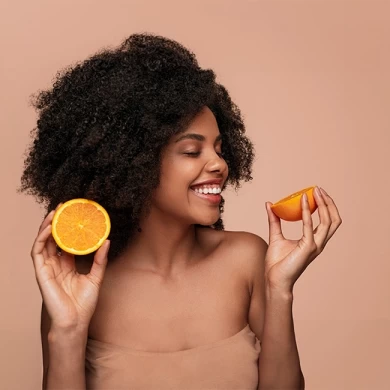 Liposomales Vitamin C unterstützt die Gesundheit durch bessere Aufnahme und langanhaltende Wirkung.